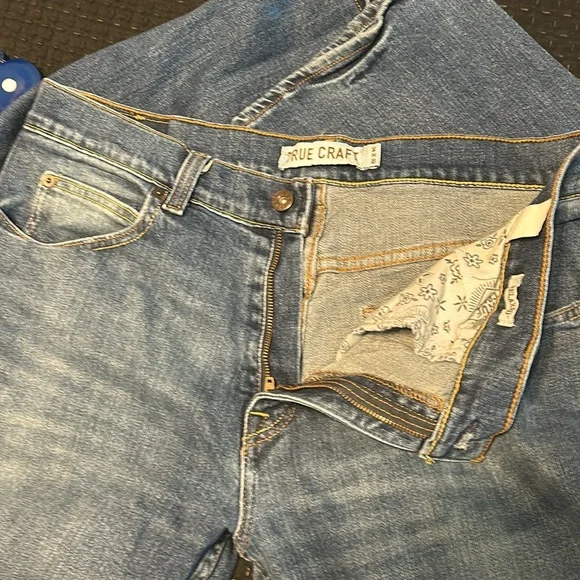 3 pair light/medium/dark True Craft 34x32 - Picture 3 of 5